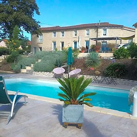 Bed & Breakfast La Salamandre Le Busseau